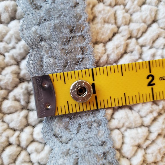 Chantilly Lace Trim - 1" x 5 yards - Cornflower Blue - Picture 6 of 7